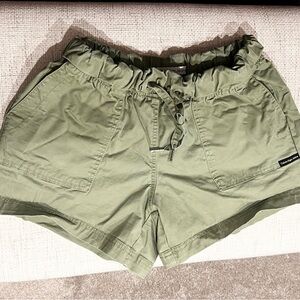 🔥BUY TWO GET ONE 50% OFF🔥
*Discount applied when you create a bundle*